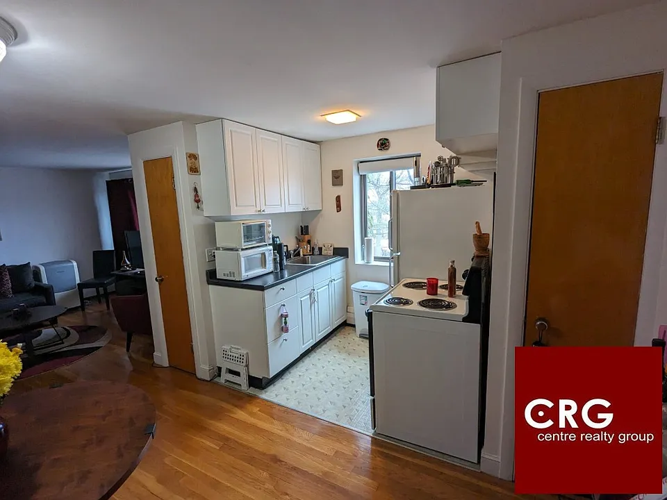 191 W Wyoming Ave #11