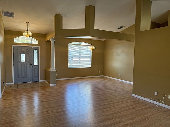 4th image of 1048 Princeton Dr