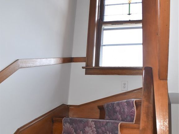 5th image of 1628 Gunderson Ave #2