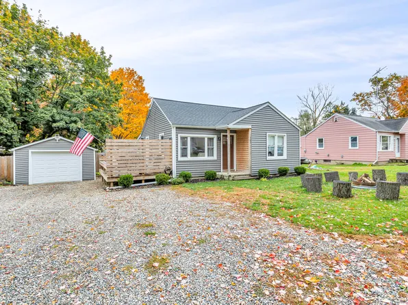 107 Walnut St, Brooklyn, MI 49230