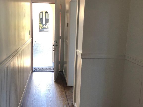 4th image of 413 Vallejo St Unit 1