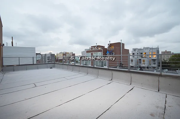 Rented by Sam Tabak | media 124