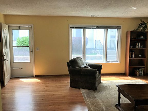 3rd image of 1033 Cove Dr #135-A