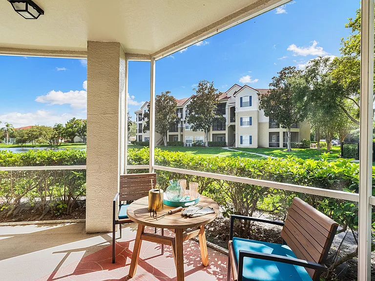 Saratoga Place — Photo 15