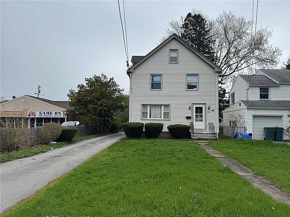 2nd image of 2662 Dewey Ave
