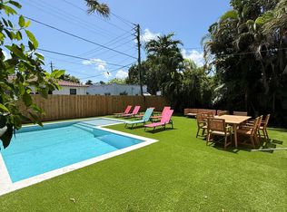 21 NE 44th St, Miami, FL 33137