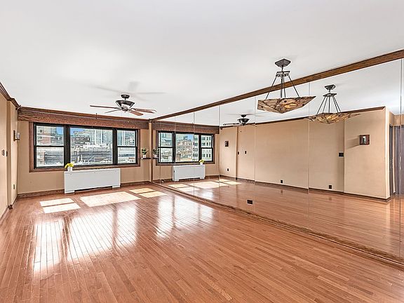 4th image of 333 E 66th St APT 10E