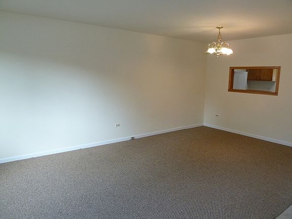 5th image of 224 W Park Ave #224