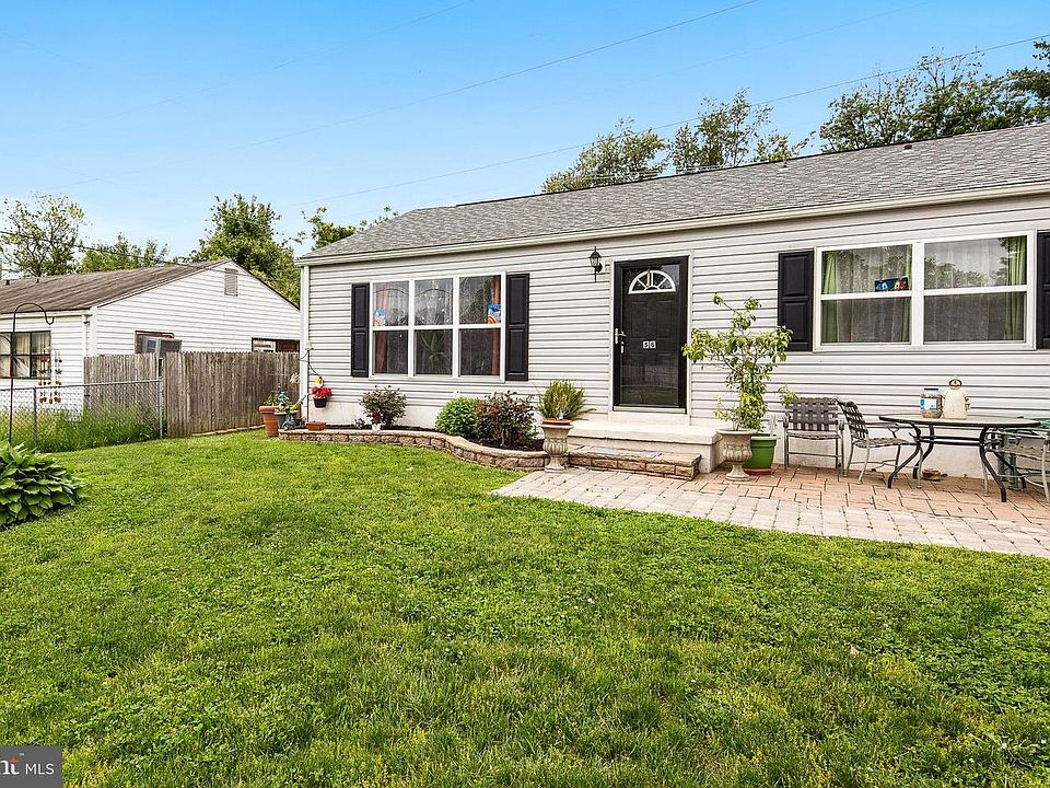 1st image of 56 Arden Ave