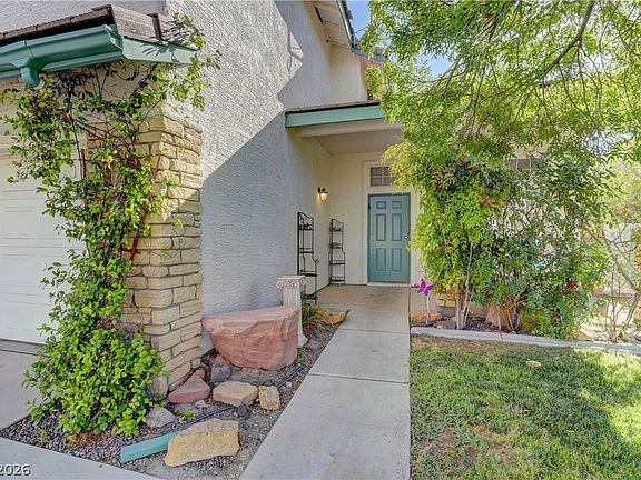 3rd image of 293 Manzanita Ranch Ln