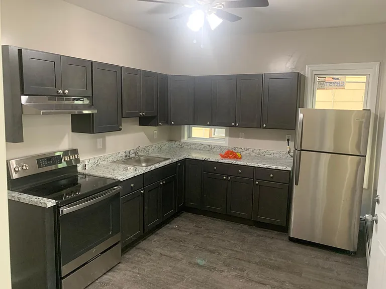 333 Mansion St — Photo 8
