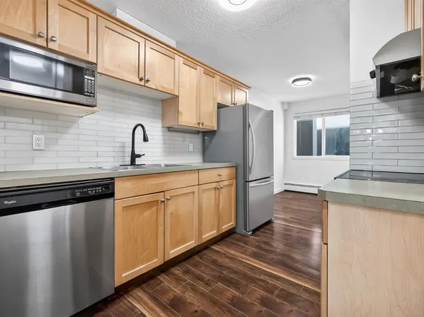 835 N 19th Ave SW #109, Calgary, AB T2T 0H6