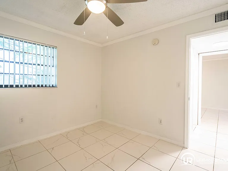 3265 Virginia St #18 — Photo 20