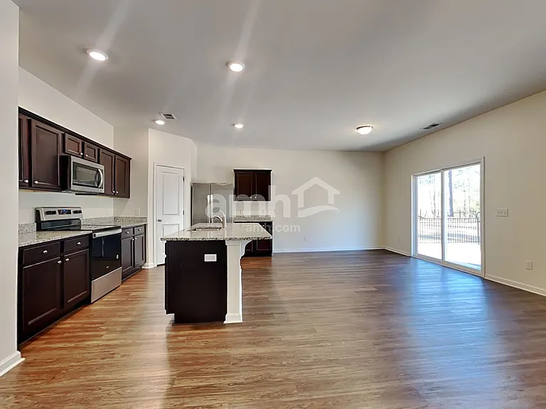 178 Orion Way — Photo 4