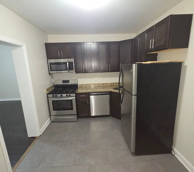 303-307 Pacific Ave