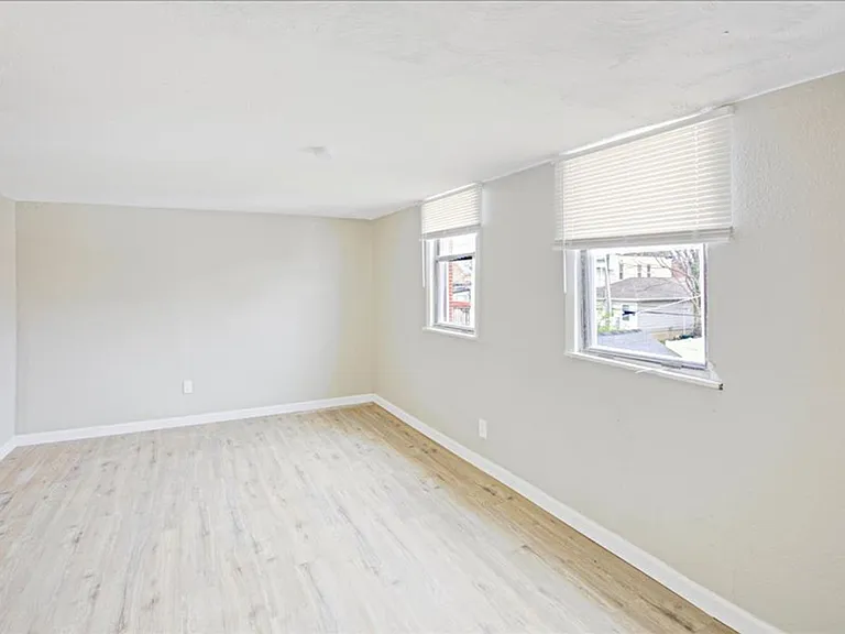 6730 Vermont Ave — Photo 5