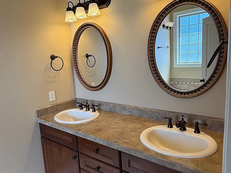 3325 Lucky Penny Ln — Photo 10