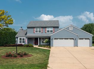 S79W15460 Foxboro Pl, Muskego, WI 53150