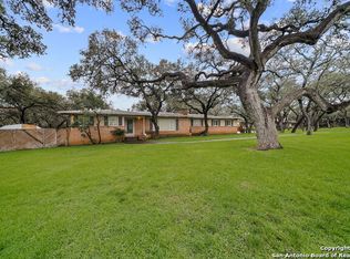 112 Sunway Dr, Hollywood Park, TX 78232