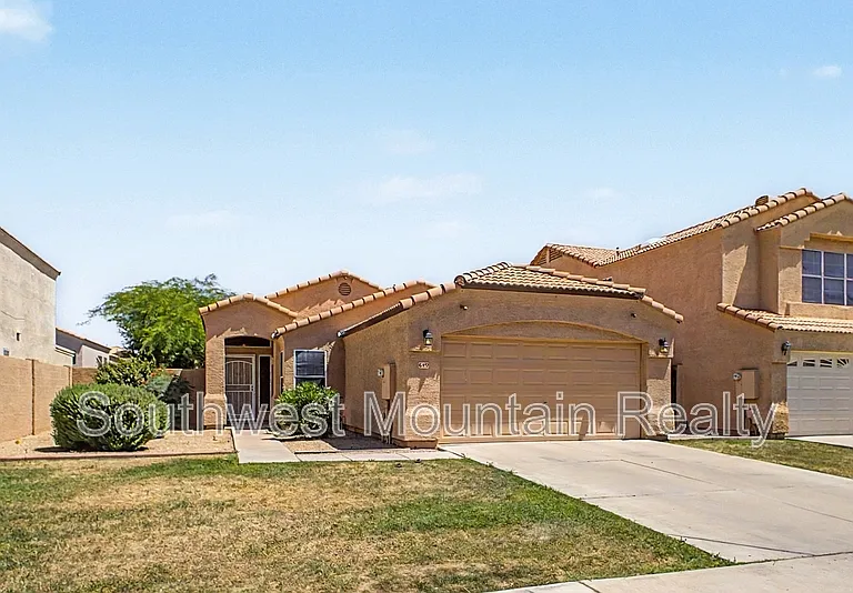 649 S Banning — Photo 2