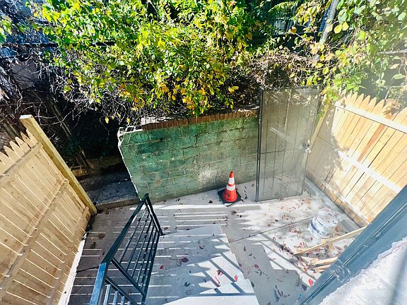 5th image of 2948 N Bambrey St