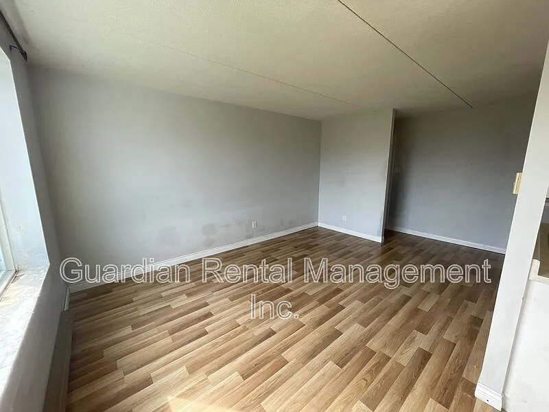 1 bed, 1.0 bath, $1,700 — Photo 3