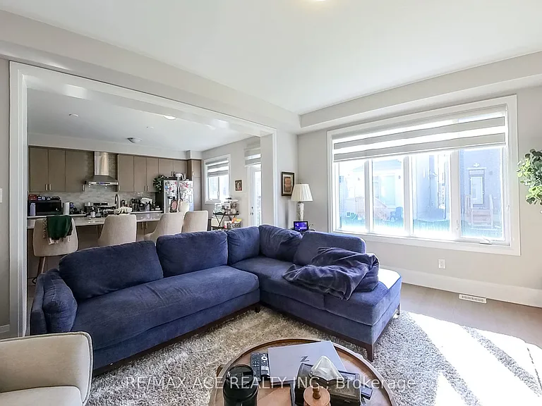261 Marigold Ct — Photo 17