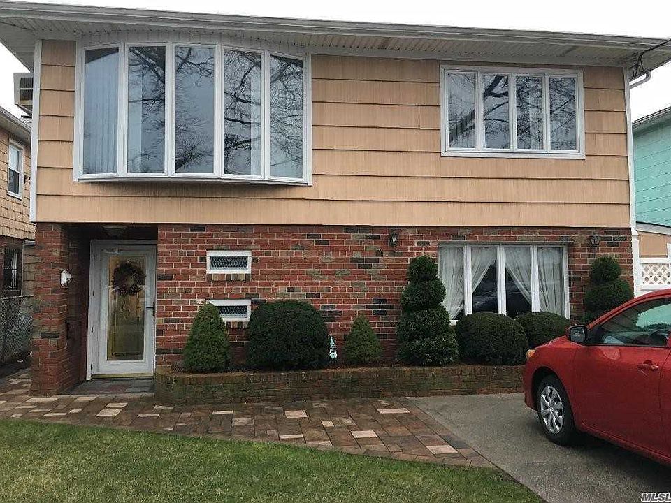 1st image of 89-16 164th Ave