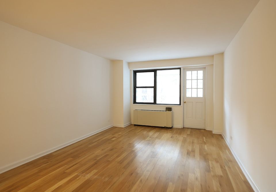 1st image of 305 E 86th St APT 3DW