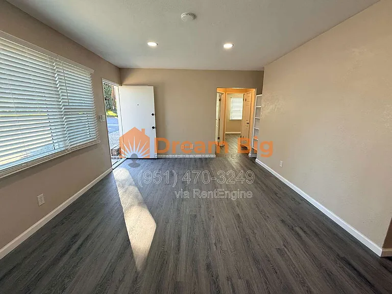 1365 Stillman Ave — Photo 8