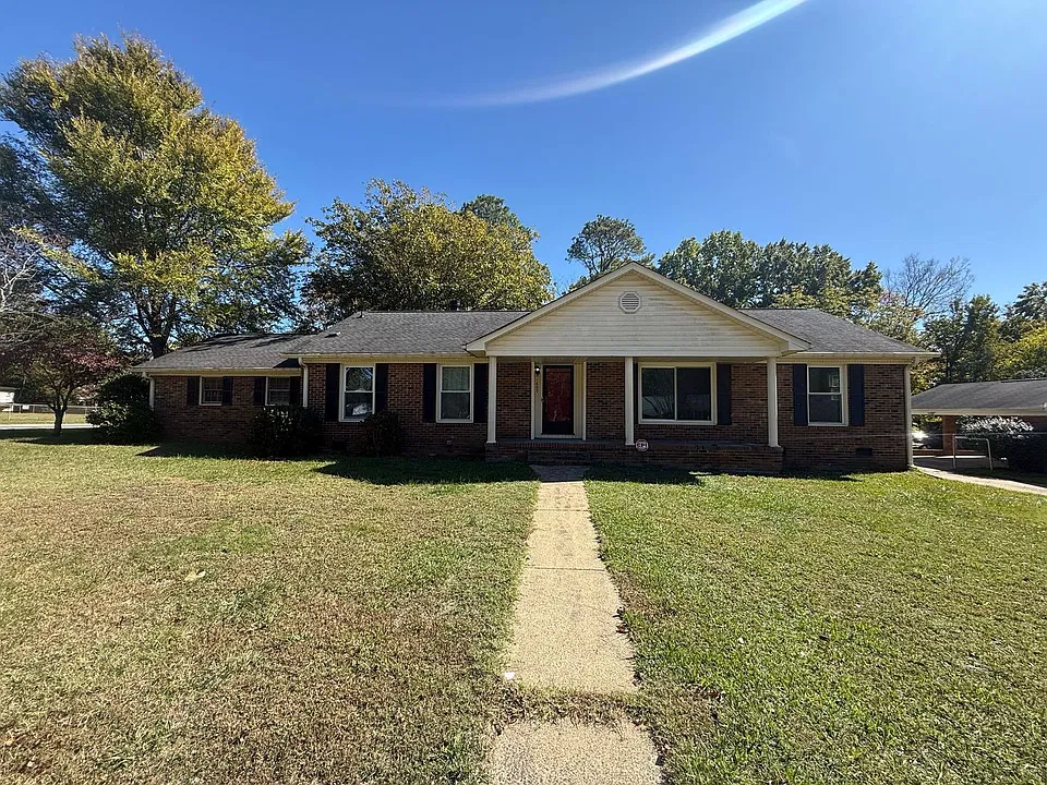 1603 Fieldcrest Cir