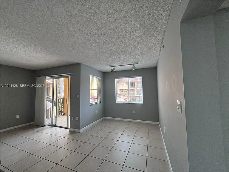 761 N Pine Island Rd #203 — Photo 5