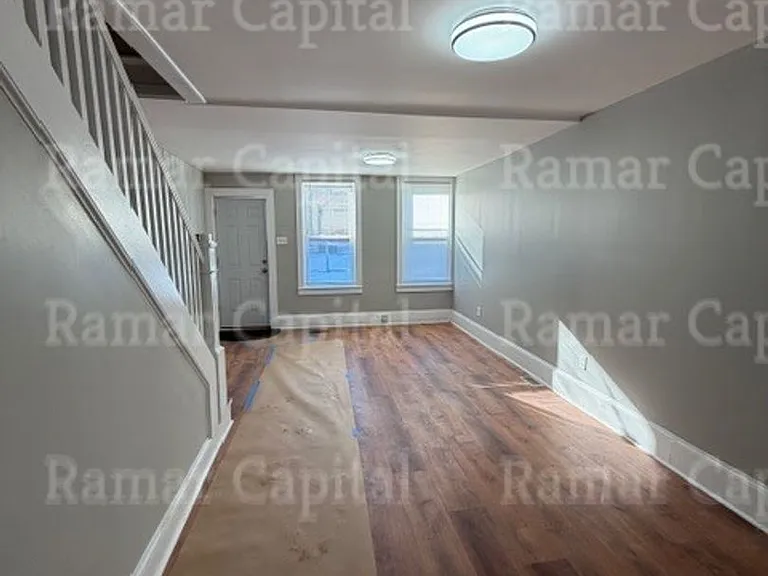 281 Walnut St — Photo 9