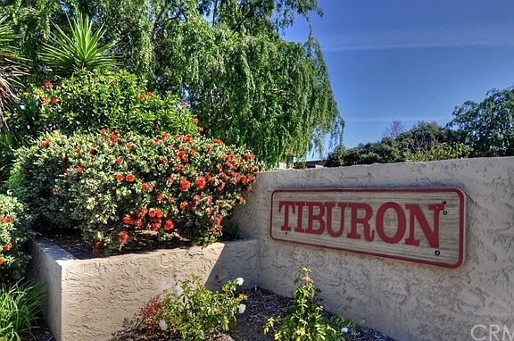 Tiburon South Entrance
