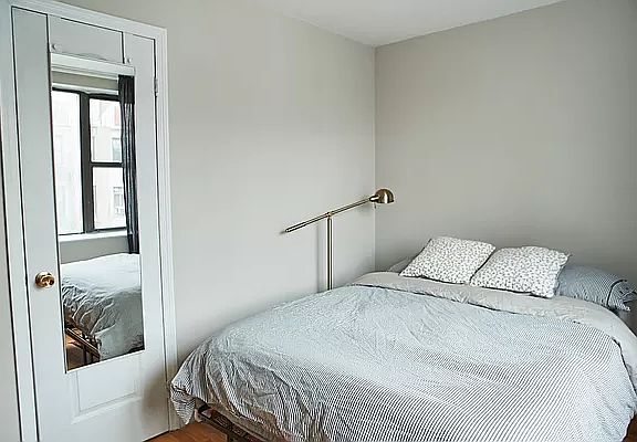 4th image of 20 Orchard St APT 1F