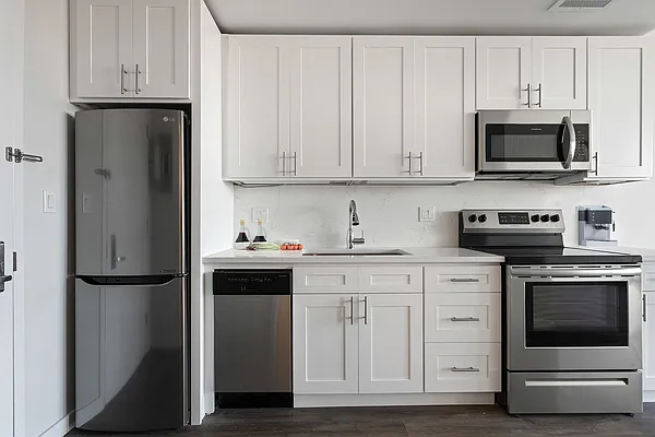 Rented by Modern Spaces | media 3