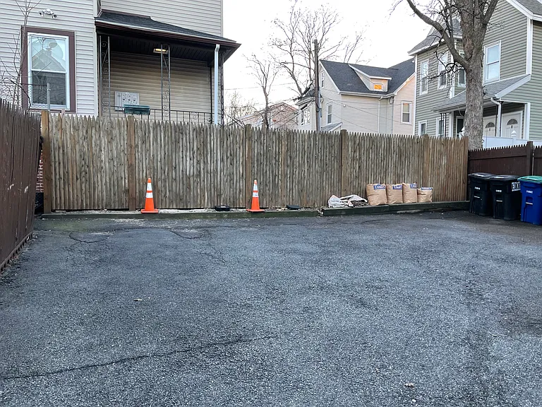 18 Everett Ave #3 — Photo 12