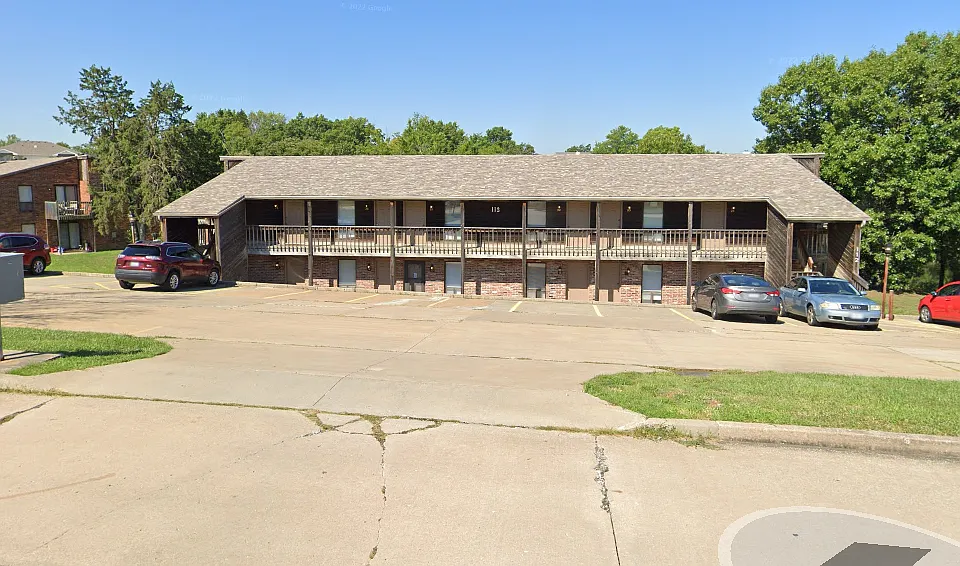 Lakeside Apartments