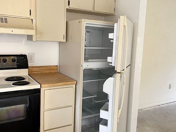 4th image of 2640 Park Windsor Dr APT 203