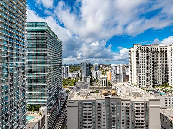 3rd image of 1000 Brickell Plz Unit 2602