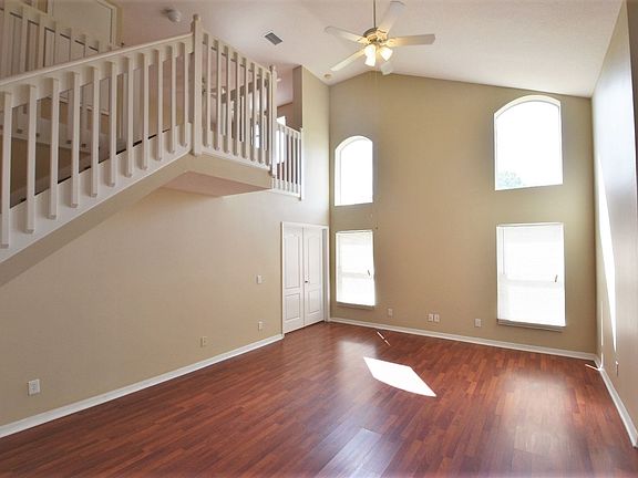 2nd image of 3415 Berry Blossom Ln