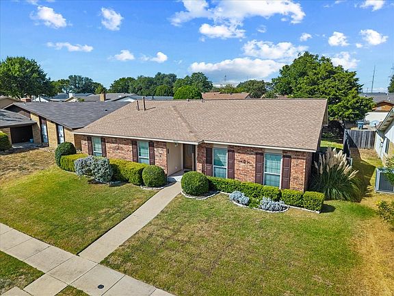 4th image of 7205 Cloverglen Dr