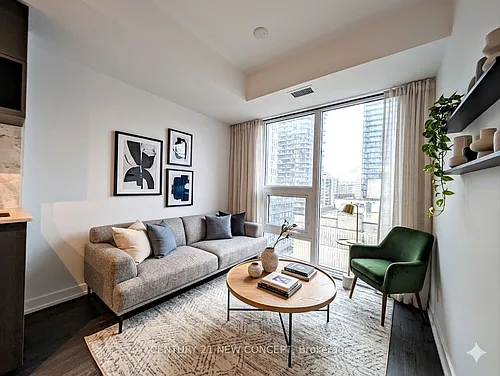 100 Queen St E Photo 1