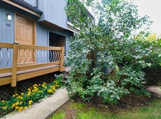 108 Elmwood Ct, Basking Ridge, NJ 07920