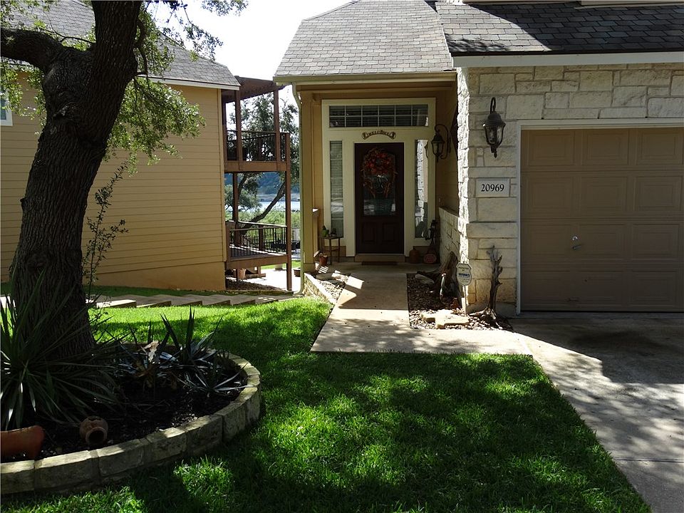 1st image of 20969 Waterside Dr #32