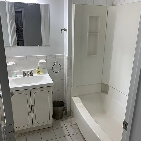 26 Frankfort St #1 — Photo 8