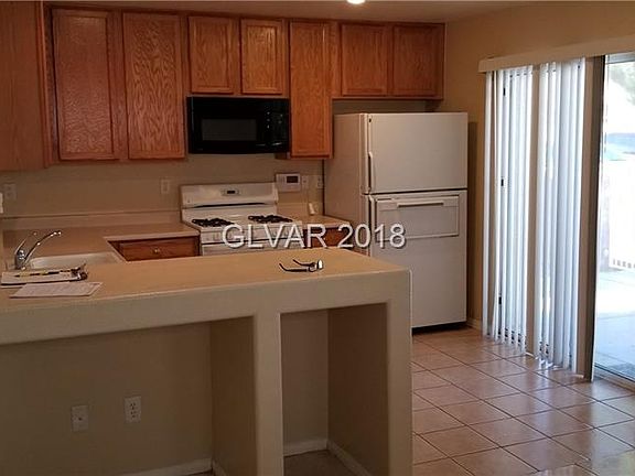 3rd image of 2916 Pelican Breeze Ct