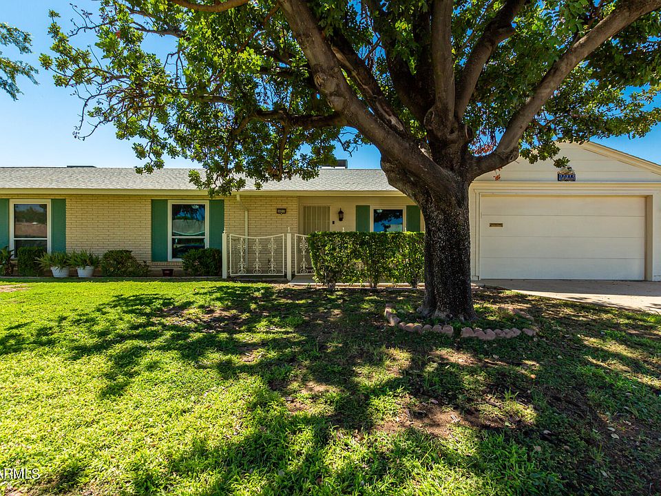 1st image of 10215 W Kingswood Cir