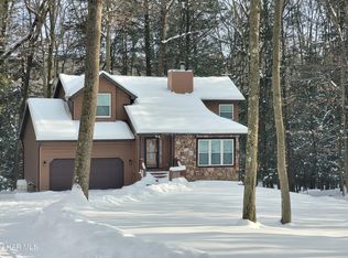 203 Lark Ln, Flinton, PA 16640