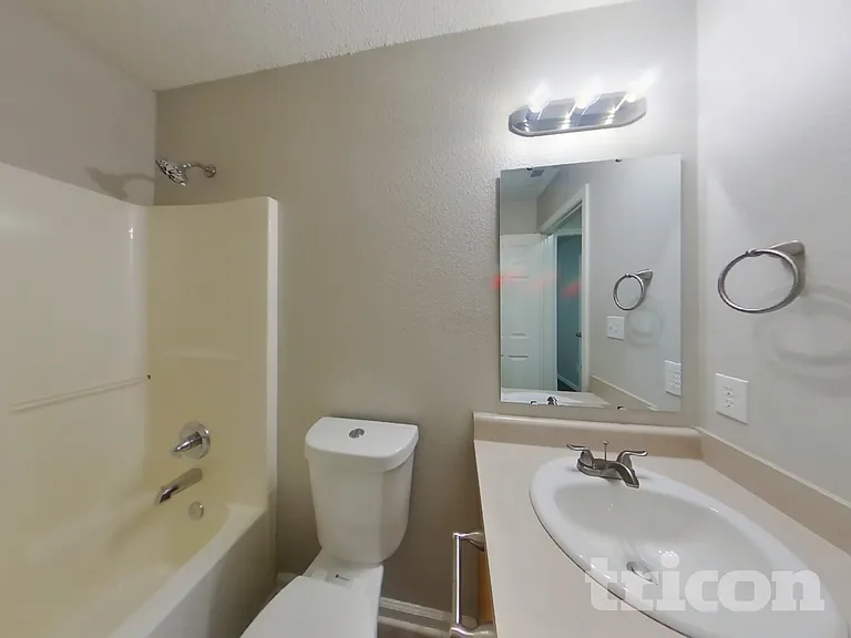 2880 Lakestream Dr — Photo 19